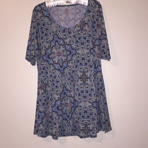 Lularoe Psychedelic Pattern Classic Tee